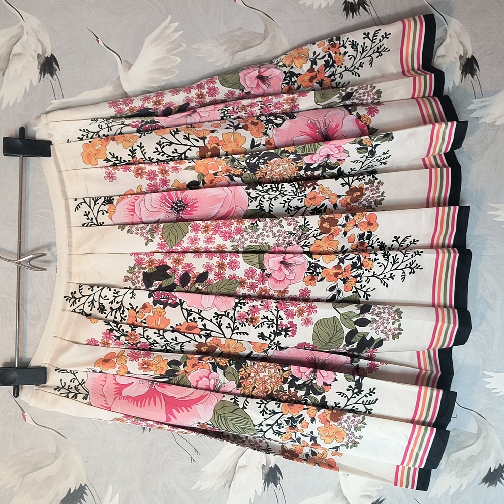 Old Navy Pleated Flower Print Skirt